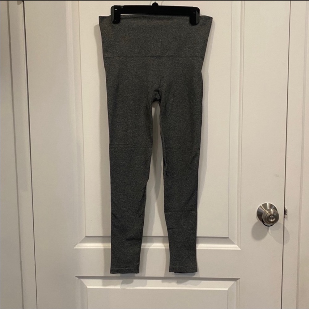 Spanx Seamless Leggings - Picture 3 of 4